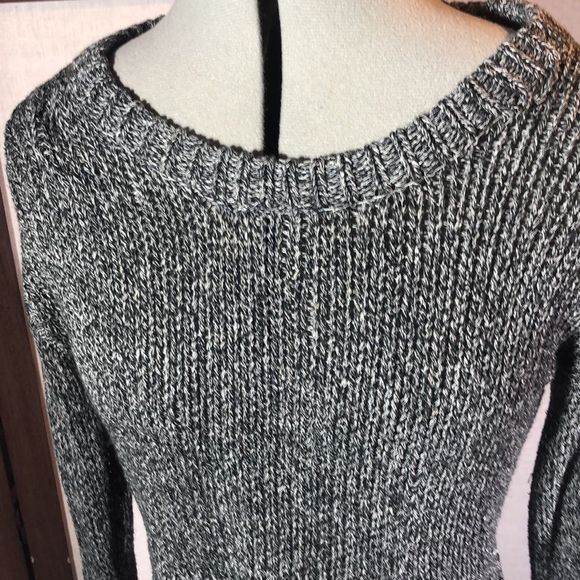 Say What? Cropped Grey Crew Neck Sweater Med. Extra Long Sleeves/Ribbed Accents - Picture 2 of 13